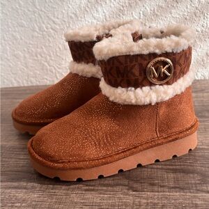 Michael Kors Toddler Winter Boots Size 9 Brown Faux Fur MK
